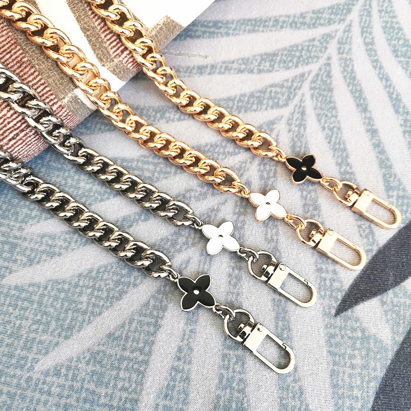 กระเป๋าแฟชั่นสายคล้องคอ DIY โลหะกระเป๋าหญิงสายคล้องไหล่ One-Shoulder Diagonal Underarm Chain All-Match เปลี่ยนกระเป๋าสายคล้องไหล่ Accessor