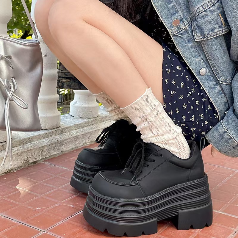 สุภาพสตรีหนาsoled Oxfordรองเท้า 2025 สไตล์ใหม่ความสูง 10 ซม.สีดําLaced-Upรองเท้าหนังนักเรียน