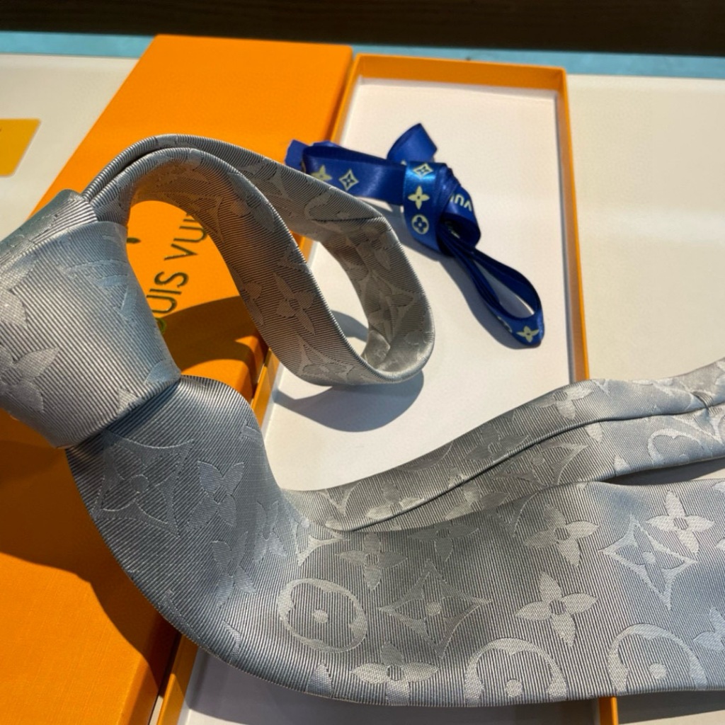 เน็คไท Louis V Grey Retro Universal - รูปที่ 4