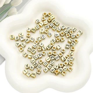 50pcs 6mm อะคริลิค DIY Cube Square ตัวอักษรลูกปัด AZ ตัวอักษรภาษาอังกฤษลูกปัดสําหรับสร้อยข้อมือสร้อยคอเครื่องประดับทํา