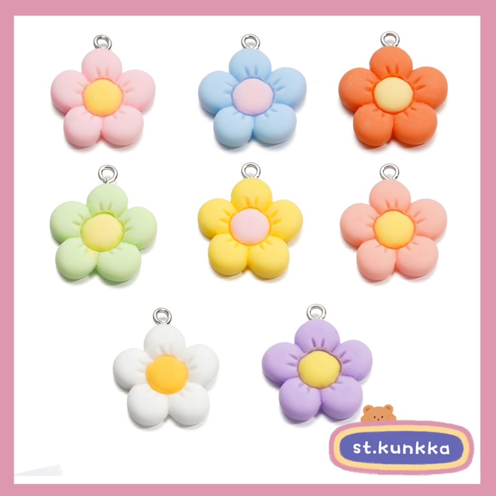 St.kunkka 5 ชิ้นเรซิ่นดอกไม้จี้ดอกไม้ขนาดเล็กสําหรับเครื่องประดับ DIY ทําสร้อยข้อมือสร้อยคอ