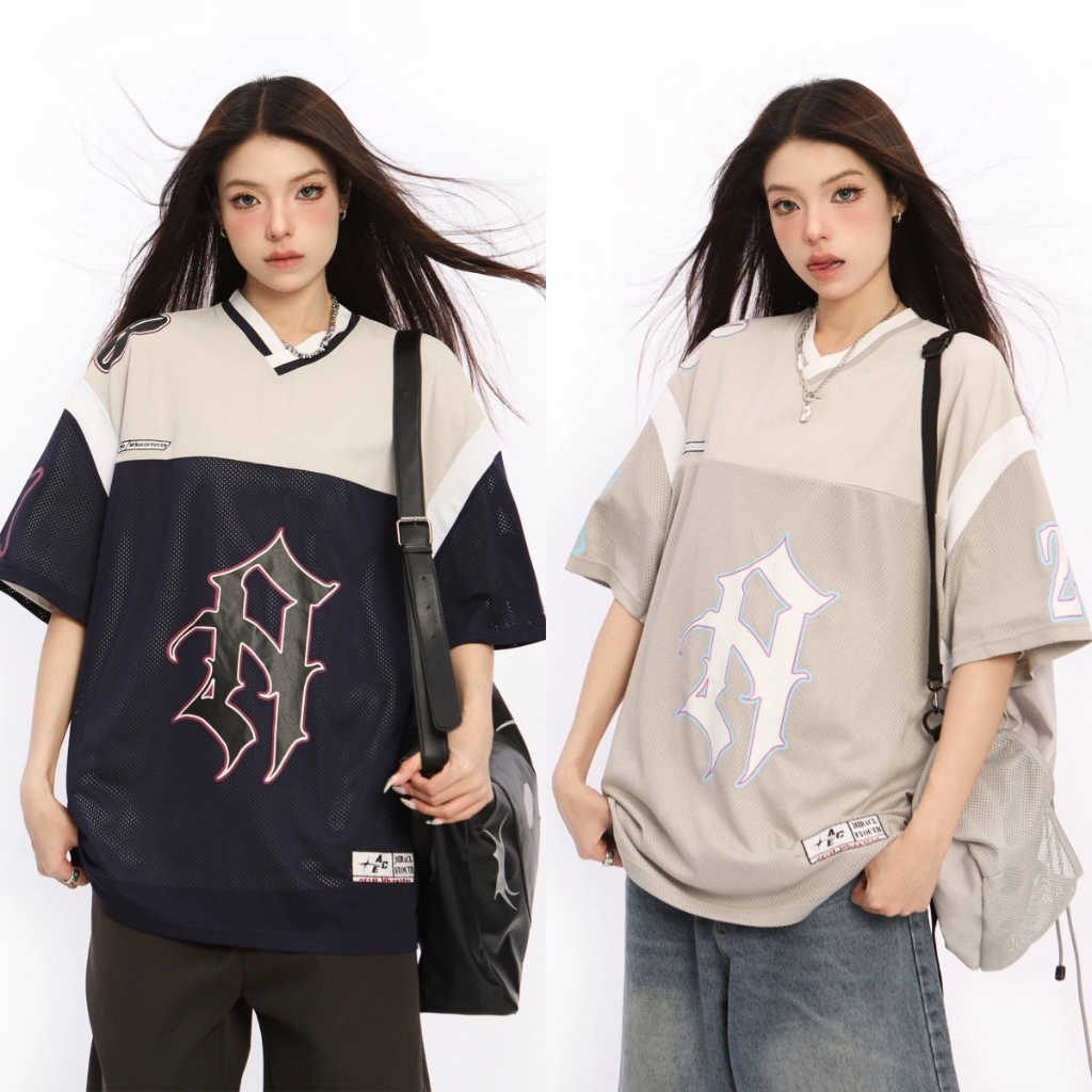 ProMan-แขนสั้นคอวีวินเทจสไตล์อเมริกัน  สีต่อ    ชุดคู่รัก  เสื้อแข่งตาข่ายทรงหลวม