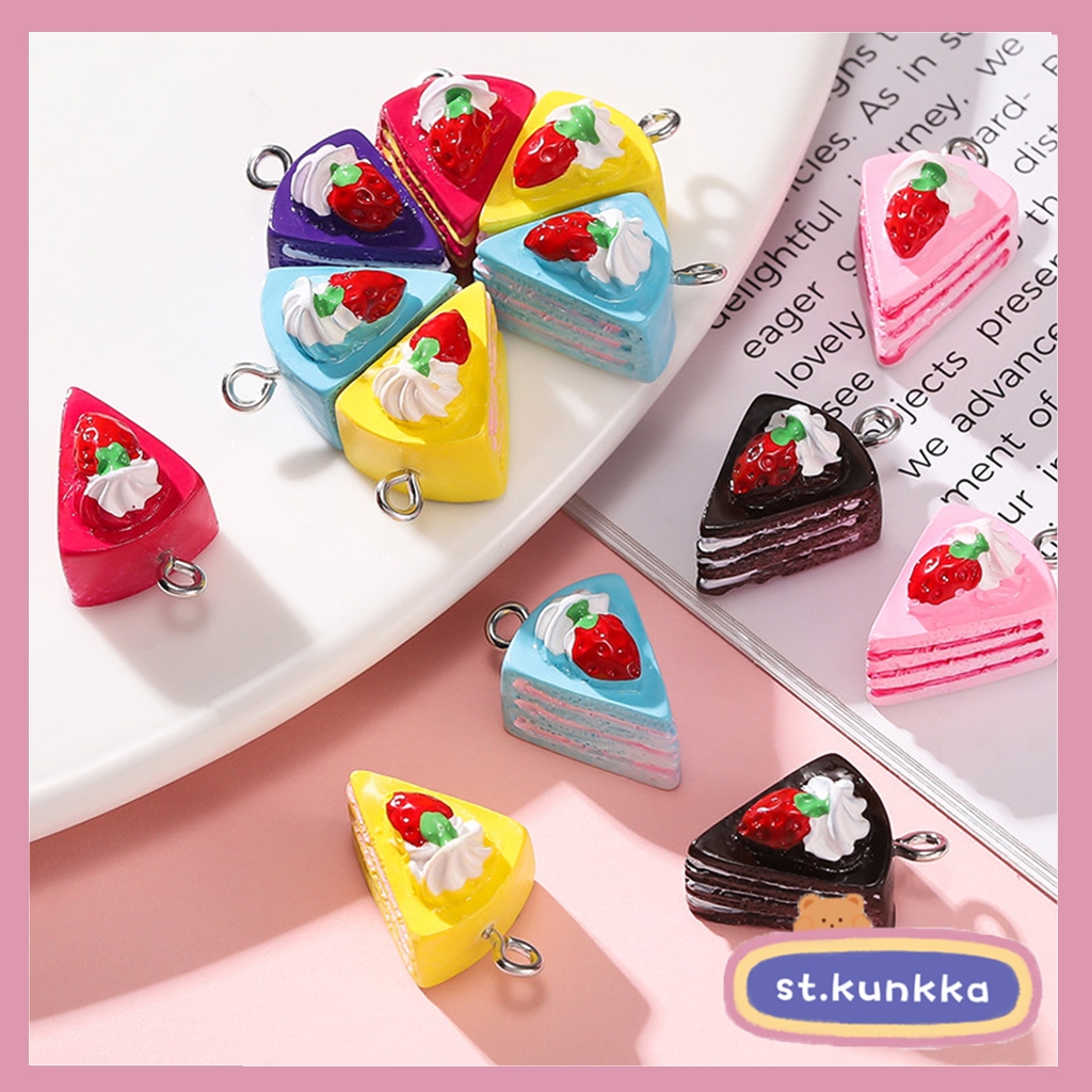 St. kunkka 5 ชิ้นเรซิ่นจี้น่ารักสตรอเบอร์รี่จี้เค้กสําหรับ DIY สร้อยข้อมือสร้อยคอทํา