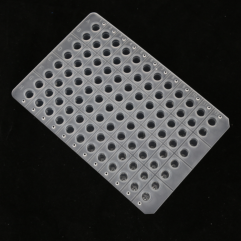 0.1 แผ่น PCR 96 Well- No-Skirt (20 แผ่น)