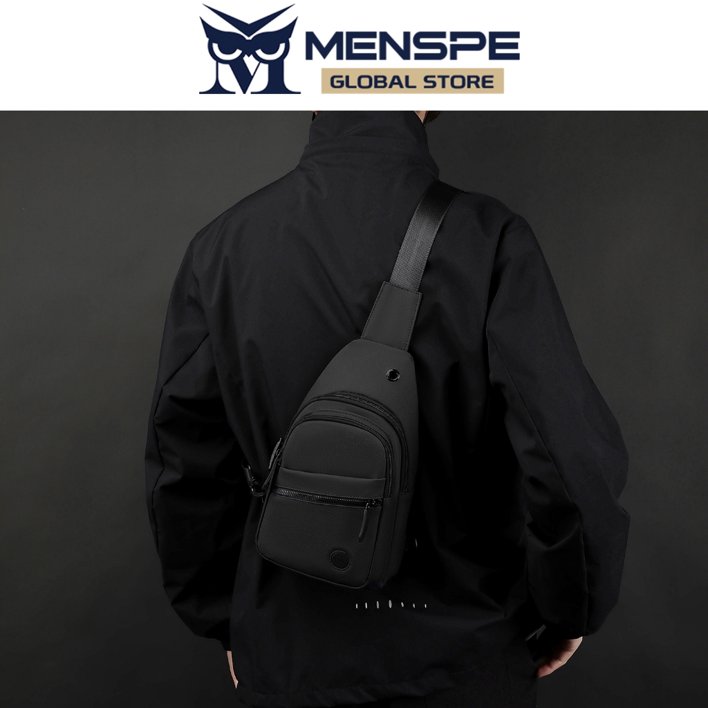 Menspe กระเป๋าคาดหน้าอกผู้ชาย Cross Body Bag กระเป๋าสะพายเดินทางกันน้ําความจุขนาดใหญ่กระเป๋าลําลองหูฟังออกแบบรูผู้ชายแฟชั่นกระเป๋าสะพาย Leisure Sport Street กระเป๋าสําหรับ College St