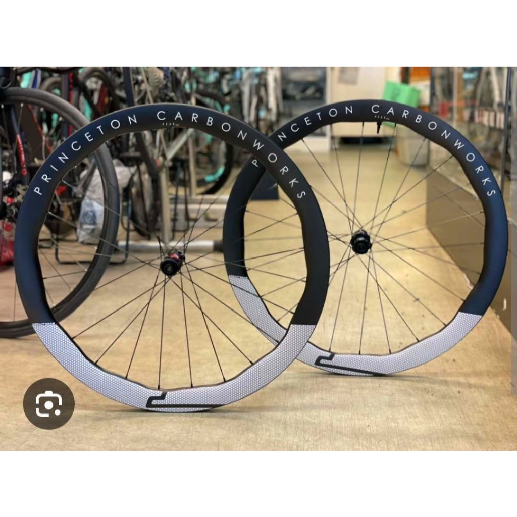 Princeton ใหม่ 5045 6560 กว้าง 28 มม.ล้อคาร์บอนเบรค 700c Road Bike Wheelset คุณภาพ Carbon Rim Center