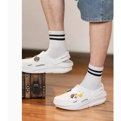 ต้นฉบับ 100% crocs รองเท้าแตะผู้ชายรองเท้าผู้หญิงขนาดใหญ่ 209501