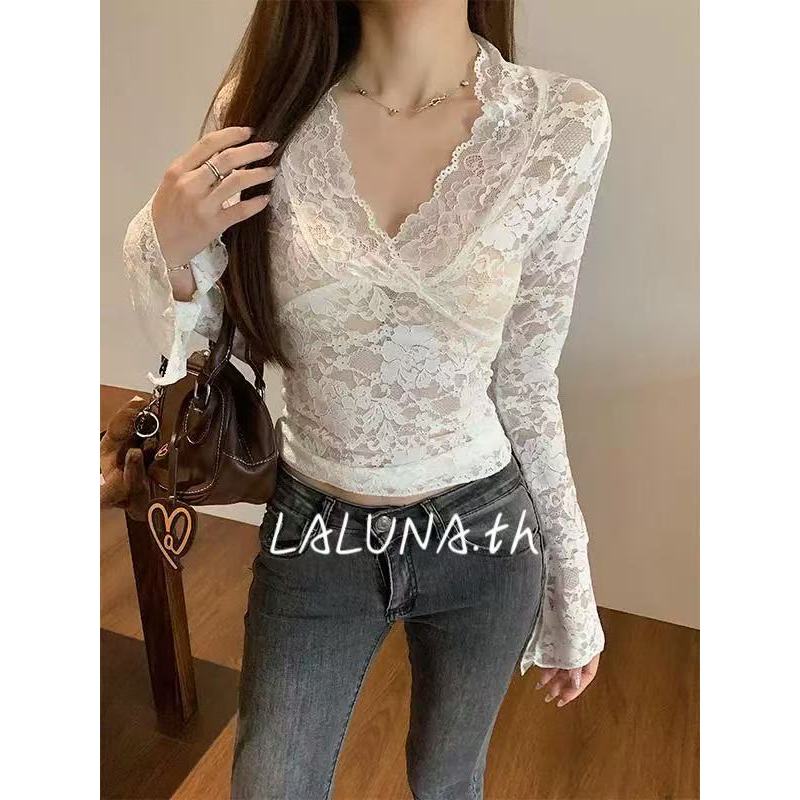 Lln พร้อมส่ง การออกแบบสไตล์ความต้องการทางเพศที่บริสุทธิ์เสื้อคอวีลูกไม้สีขาวเสื้อเชิ้ตแขนยาวเสื้อชั้นในเซ็กซี่บางเฉียบของผู้หญิง
