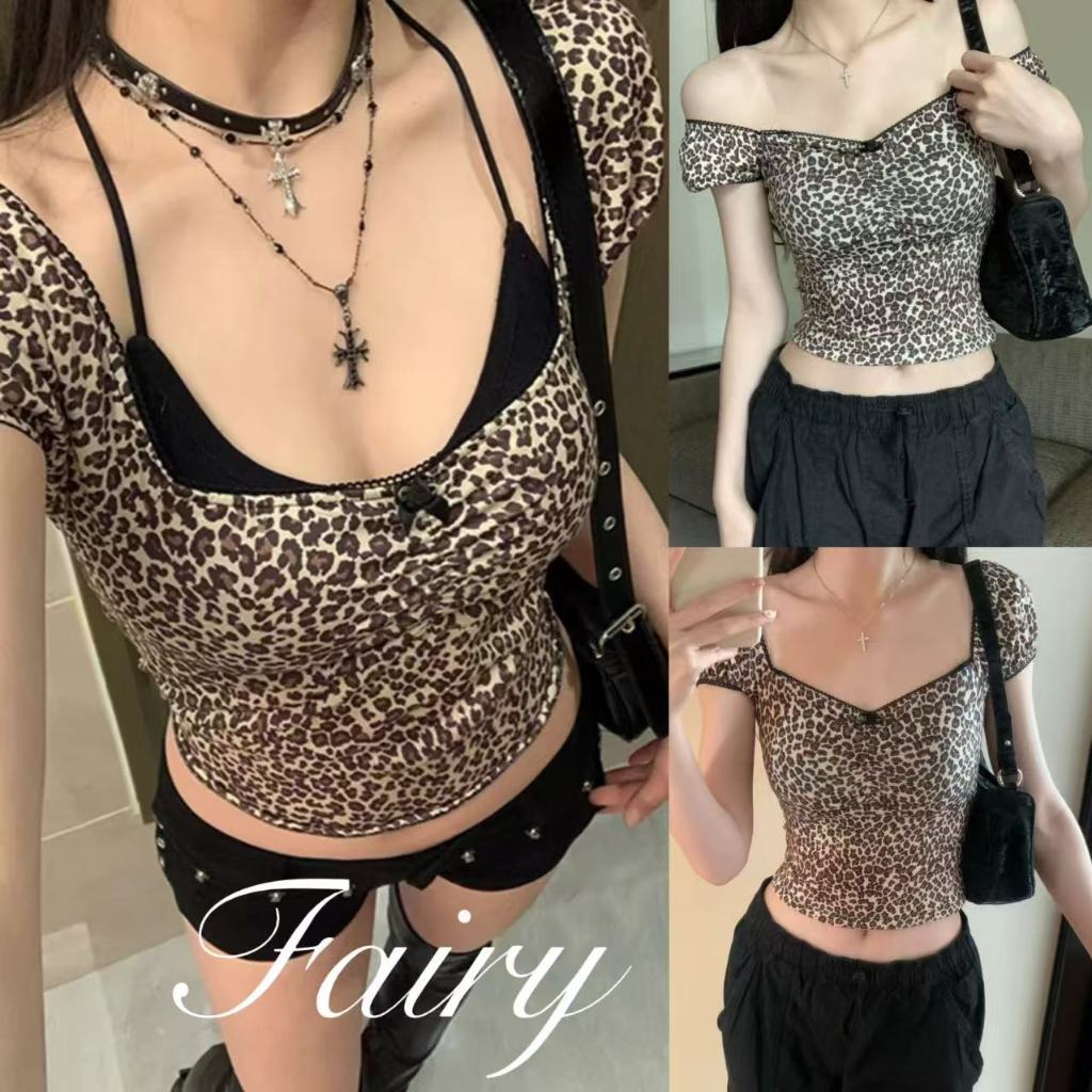 Fariy🍒คลังสินค้าพร้อม🍒เสื้อยืดแขนสั้นพิมพ์ลายเสือดาวย้อนยุคเซ็กซี่สำหรับผู้หญิงฤดูร้อนเซ็กซี่กระชับสัดส่วนสั้นเสื้อด้านล่างด้านบน
