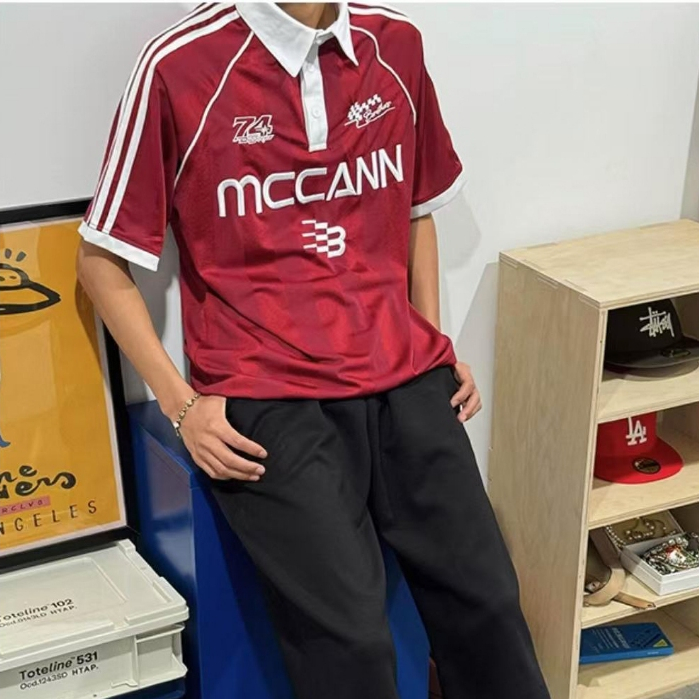 BECoolMan เสื้อโปโลผู้ชาย แฟชั่นแมทช์ง่าย พิมพ์ลายที่เป็นเอกลักษณ์ มีสไตล์ ใส่สบายระบายอากาศได้ดี