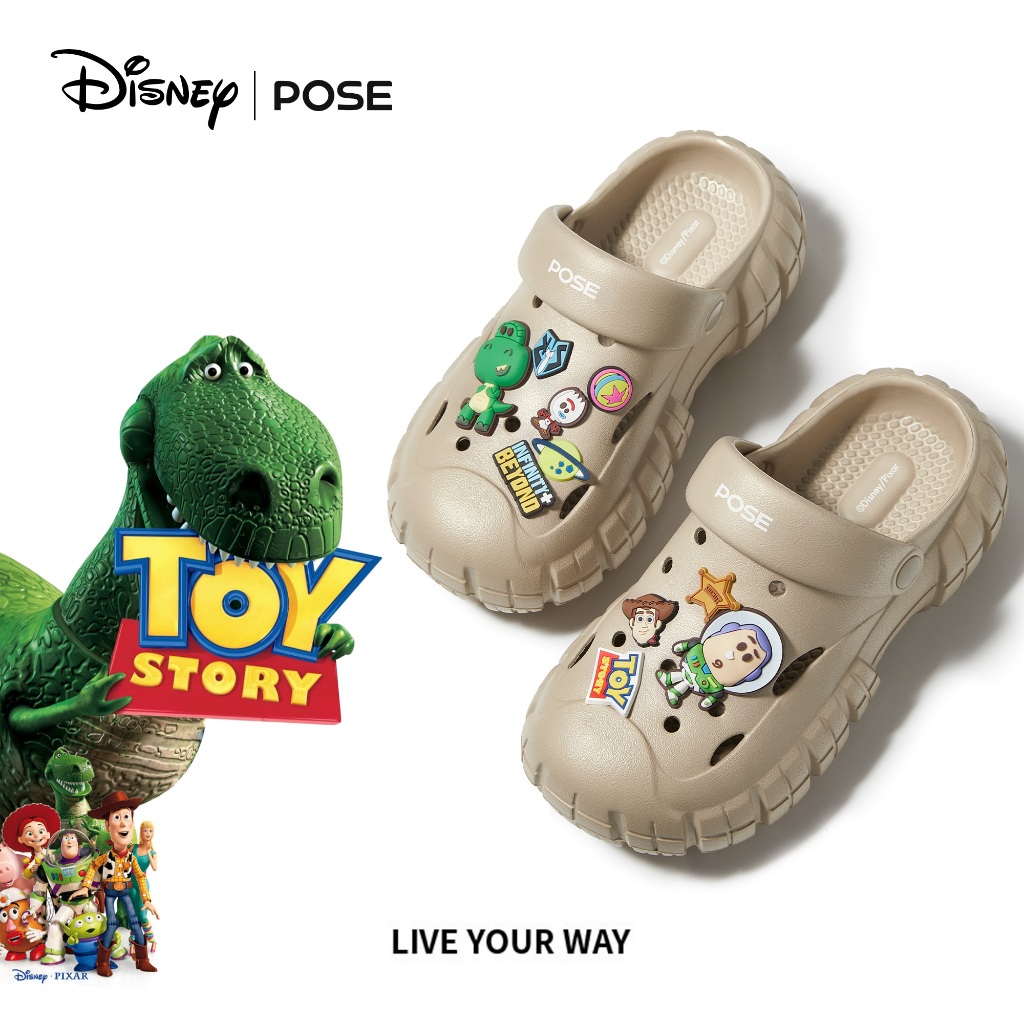 【POSE Pioneer x Disney Buzz&Rex】POSE Clogs Pioneer EVA Couple รองเท้าหัวโตานิ่มเหมือนเหยียบขี้ กันลื่นรองเท้าหัวโต พื้นหนา ระบายอากาศได้ดี P2244632