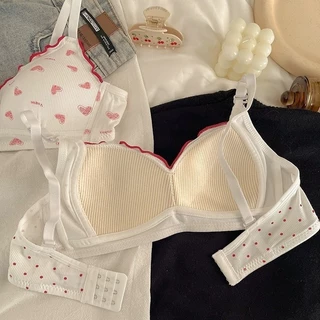 ✨จัดส่งทันที✨น่ารักBra บราที่ไม่มีโครง เหมาะสำหรับผู้หญิงหน้าอกเล็ก หัวใจน่ารัก ชุดชั้นในเสริมทรง