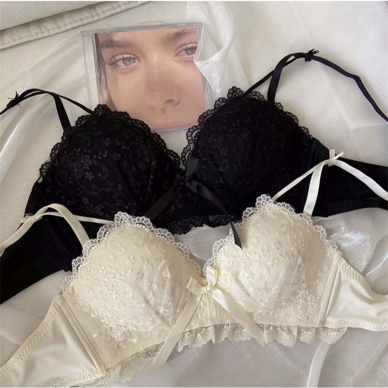 Yomi_girl🎀ชุดชั้นในเซ็กซี่ ไม่มีโครงเหล็ก ผ้าลูกไม้ตกแต่งโบว์ ถ้วยเสริมหนาบนบางล่าง ยกกระชับทรวงอก เ