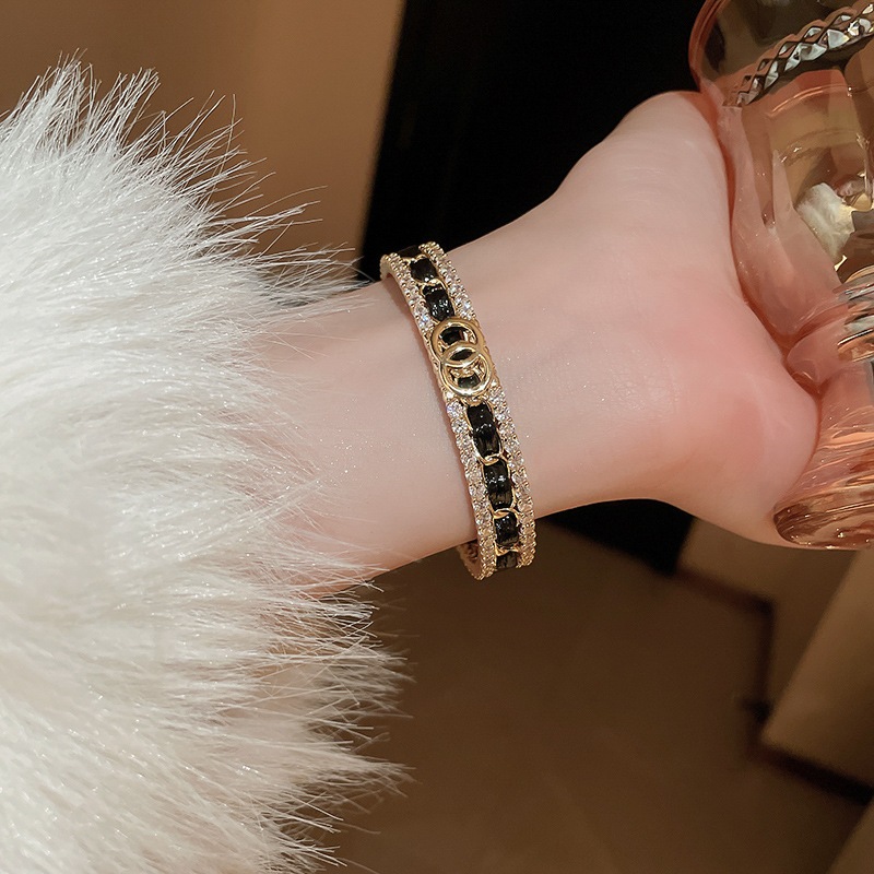 เดรเจว ทองเปิดโลหะเพชรสร้อยข้อมือผู้หญิงแฟชั่นซอกออกแบบที่เรียบง่ายเครื่องประดับมือ - รูปที่ 5