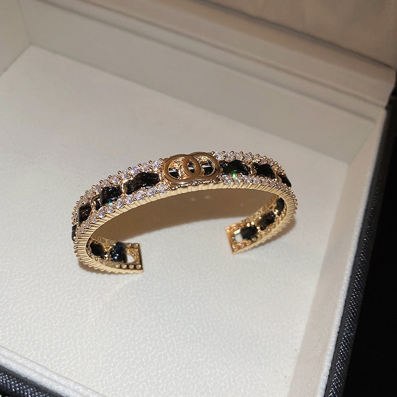 เดรเจว ทองเปิดโลหะเพชรสร้อยข้อมือผู้หญิงแฟชั่นซอกออกแบบที่เรียบง่ายเครื่องประดับมือ - รูปที่ 4