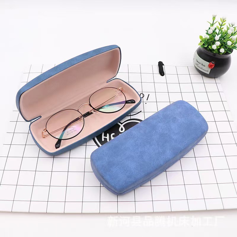ซื้อแว่นตาฟรีกล่องใส่แว่นตา