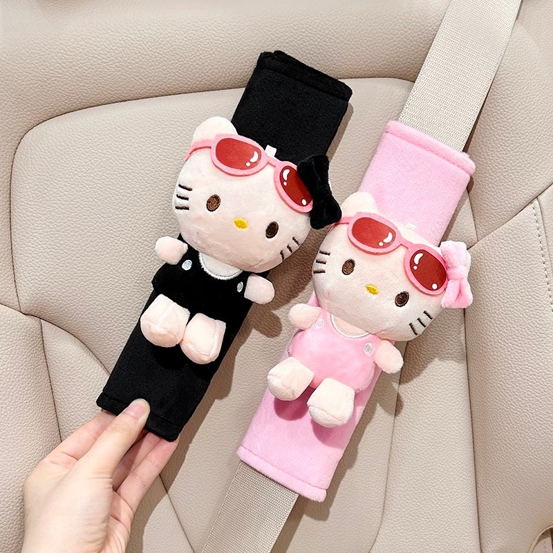 Hello kitty Strawberry Bear Kuromi เข็มขัดนิรภัยรถยนต์ไหล่ High-End Feeling Girls Car Use น่ารักการ์