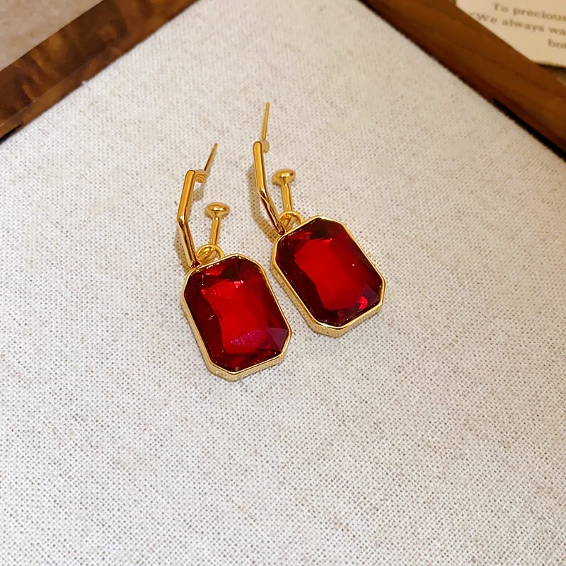 เพชร-หุ้มห่อ สีแดงตารางจี้สร้อยคอย้อนยุคแสงหรูหราแฟชั่นอารมณ์กระดูกไหปลาร้าโซ่ขนาดเล็กที่ละเอียดอ่อนอาวุโสความรู้สึกสร้อย - รูปที่ 6