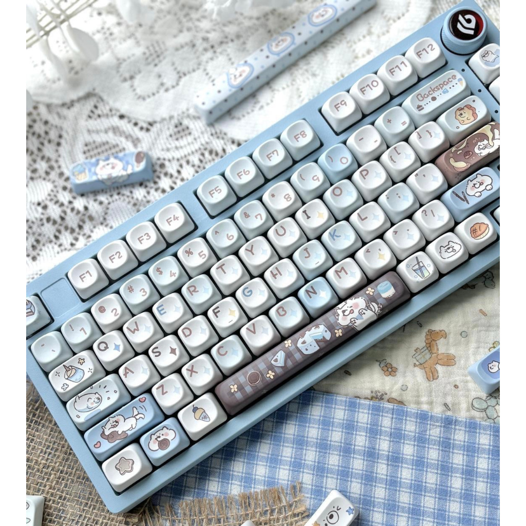 130/150 คีย์ ว่ายน้ำ สุนัข Keycaps MOA/MDA/Cherry ความสูง PBT วัสดุ ระเหิดความร้อนห้าด้าน Keycap บุคลิกที่น่ารักและสร้างสรรค์ แป้นพิมพ์เครื่องกลที่กำหนดเอง สีน้ำเงิน keycaps พอดีกับ 61/68/75/84/87/96/98/104/108