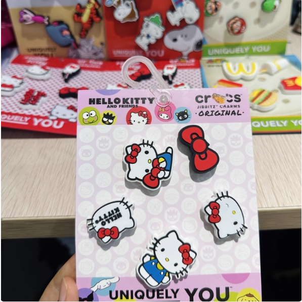 (599ส่งฟรีทั่วไทย🚚)set5/10pcs✨CROCS JIBBITZ CHARMS ของแท้ 100%✨ ❤️เลือกลายได้หลาก! อุปกรณ์แต่งรองเท้า