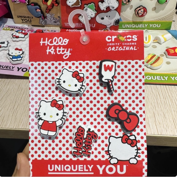 (599ส่งฟรีทั่วไทย🚚)set5/10pcs✨CROCS JIBBITZ CHARMS ของแท้ 100%✨ ❤️เลือกลายได้หลาก! อุปกรณ์แต่งรองเท้า