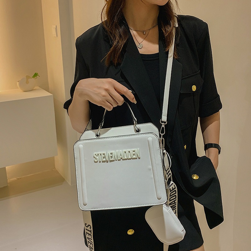 LABESTIN กระเป๋าสตรี ใหม่ แฟชั่น ความจุขนาดใหญ่ ลำลอง อเนกประสงค์ ไหล่ crossbody กระเป๋าโท้ทแบบพกพา
