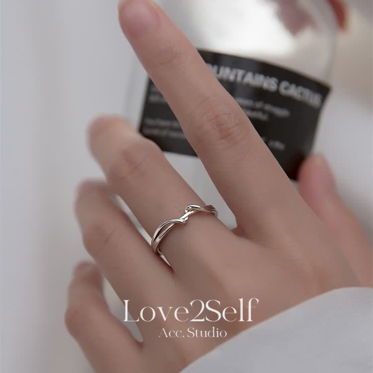 J083 Hypoallergenic Minimalist Wave Twist แหวนผู้หญิงปรับเปิดแหวนแฟชั่นอุปกรณ์เสริมเกาหลี