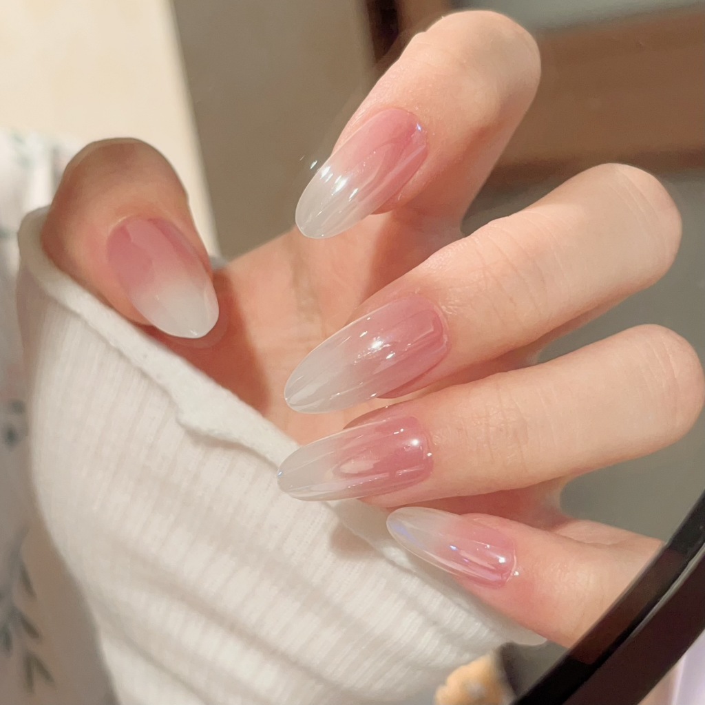 Sophiaura Minimalist Pearlescent สีชมพูเล็บปลอมสั้นรูปร่างอัลมอนด์สั้นรูปร่างสแควร์กดบนเล็บกาวเล็บประดิษฐ์