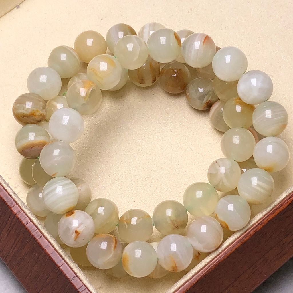 สร้อยข้อมือคริสตัล Calcite สีเขียวธรรมชาติ 10 มม. - Verdant Crystal Enchanting