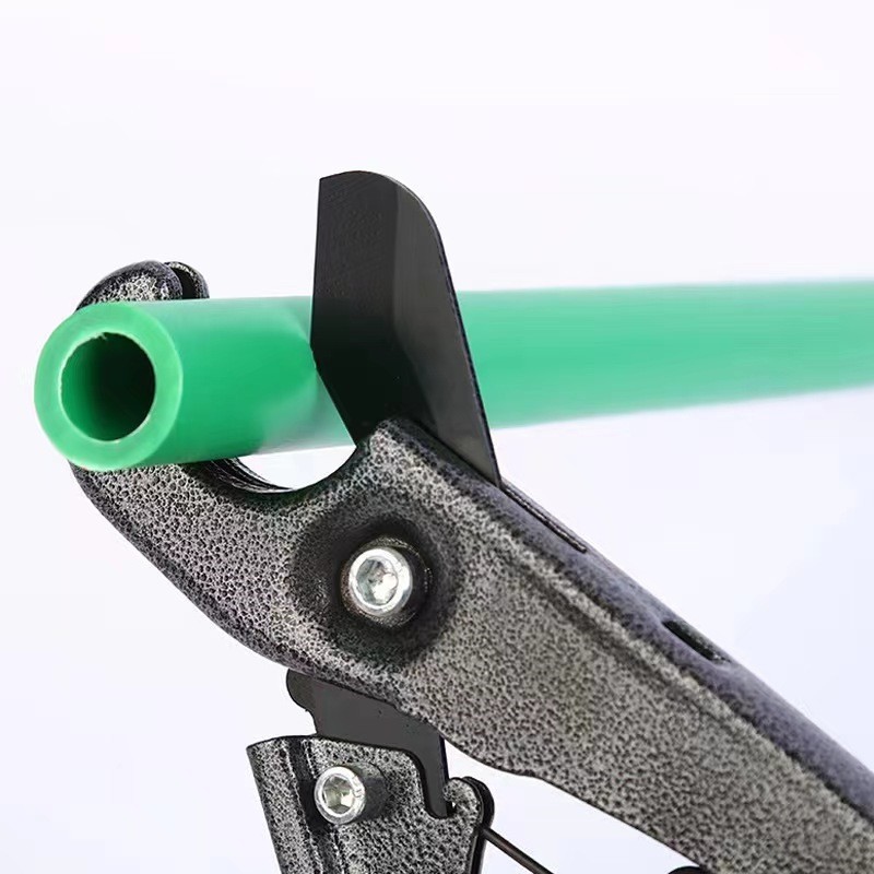 🌷กรรไกรตัดท่อ pvc คีมตัดท่อพีวีซี คีมตัดท่อ วัสดุอย่างดี ตัดได้ 32mm Pipe cutter