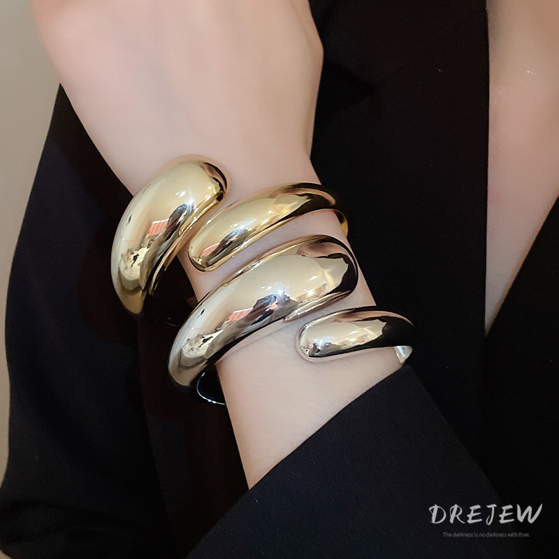 เดรช รูปไข่ข้ามอะคริลิเปิดสร้อยข้อมือยุโรปและอเมริกาข้ามพรมแดนออกแบบสร้อยข้อมือแฟชั่นโอ้อวดบรรยากาศเครื่องประดับมือ