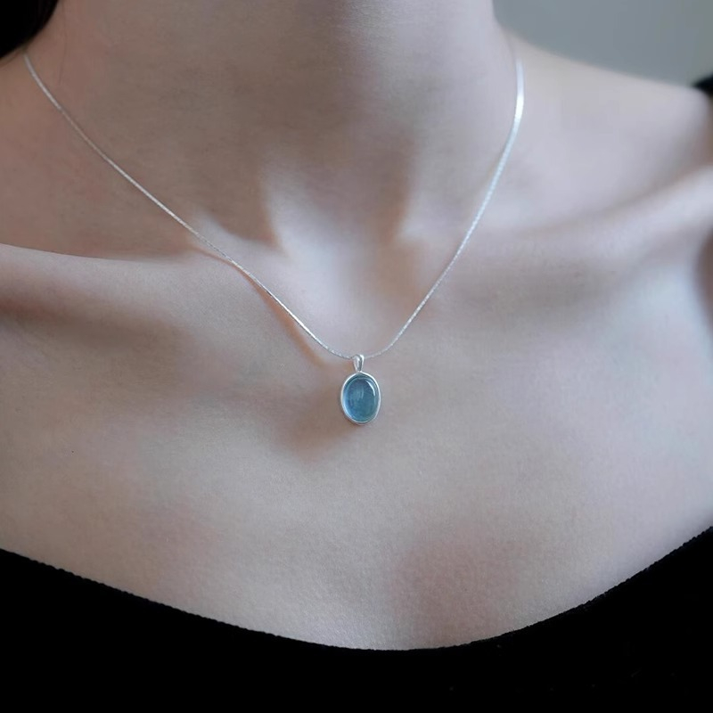 สร้อยคอแสงจันทร์สีขาว 2025 สไตล์ใหม่แสงหรูหราเรียบง่ายระดับไฮเอนด์ทุกการแข่งขันโซ่กระดูกไหปลาร้า - รูปที่ 3