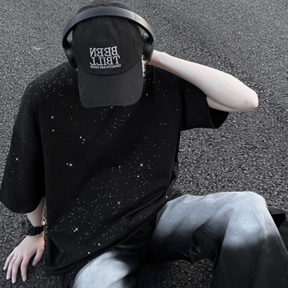 Gypsophila Sequins อินเทรนด์หลวมแขนสั้นผู้ชาย All-Match Casual Starry Sky Design เสื้อยืดสีดําชาย M-3XL