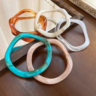 ศิลปะเกาหลี mope Resin สร้อยข้อมือสีเหลืองอําพันย้อนยุคฝรั่งเศสของผู้หญิงสร้อยข้อมือที่พูดเกินจริงปลอกแขนย้อนยุค