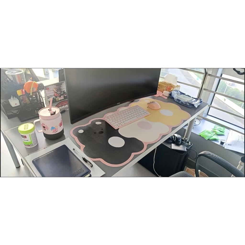 หนังแผ่นรองเมาส์ลูกอมหมีแผ่นรองเมาส์ขนาดใหญ่สาวโต๊ะคอมพิวเตอร์ เบาะ เกมหนัง เบาะ สํานักงานกันน้ําโต๊ะ เบาะ แป้นพิมพ์ เบาะ
