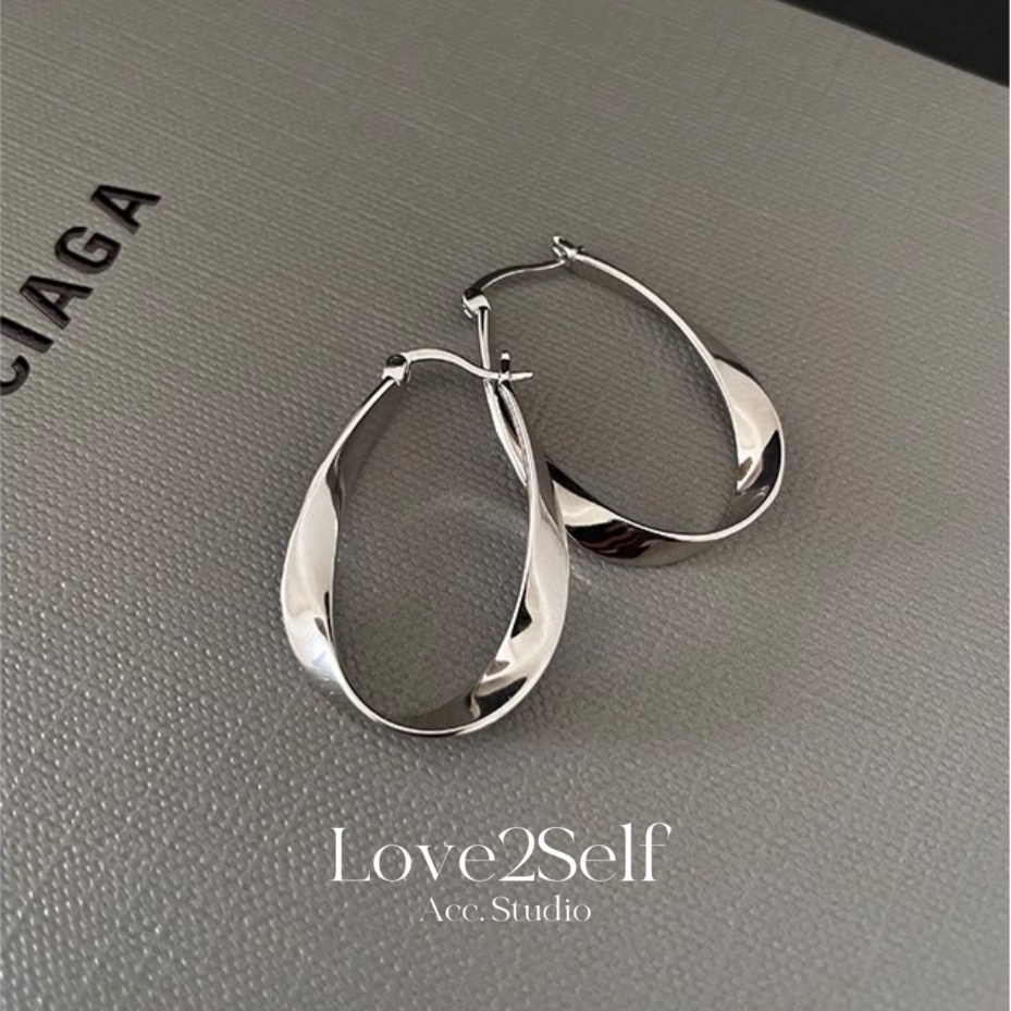 Love2Self E397 Hypoallergenic Silver Mobius Hoop ต่างหูสําหรับผู้หญิง Minimalist ต่างหูเกาหลี - รูปที่ 5