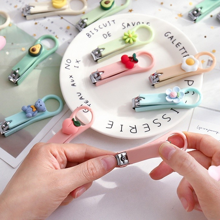 กรรไกรตัดเล็บเด็ก ลายการ์ตูนสุดคิวท์ ใบมีดสแตนเลสตัดง่าย เหมาะเป็นของขวัญแจก