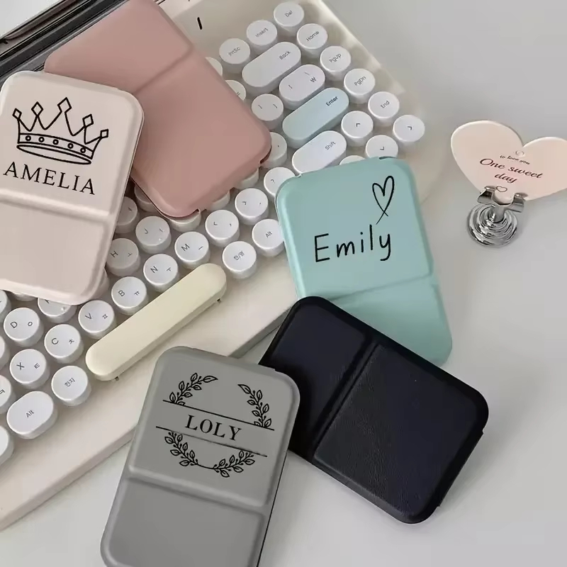 1ชิ้นฟรีส่วนบุคคลมินิกระจกแต่งหน้าเครื่องสําอางขนาดกะทัดรัดกระจกแบบพกพาด้านเดียวกระจกเครื่องสําอางพับได้ของขวัญแต่งงาน