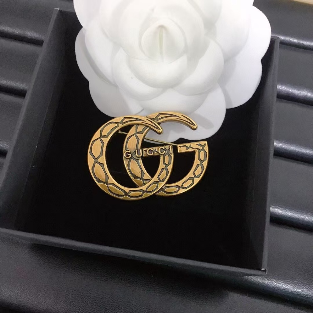 เข็มกลัด GG ตัวอักษรโลหะผสมสีบรอนซ์ฝีมือวินเทจสําหรับผู้หญิง