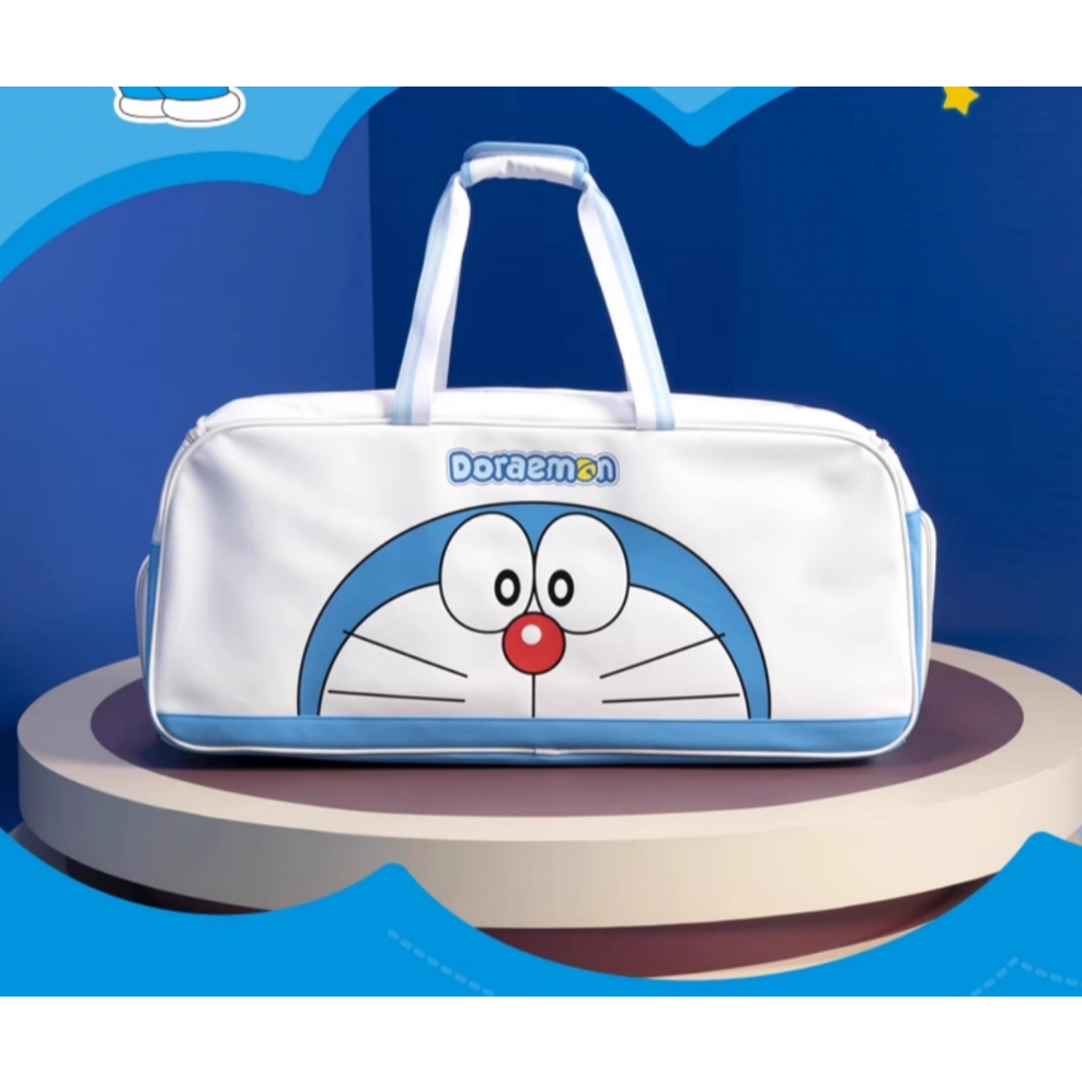 Doraemon Square กระเป๋าไม้แบดมินตัน VICTOR แพ็คหกชิ้น BR5635DRM One-Shoulder Messenger สี่เหลี่ยมผืนผ้าขนาดใหญ่-ความจุกระเป๋าเดินทางกระเป๋าเป้สะพายหลัง
