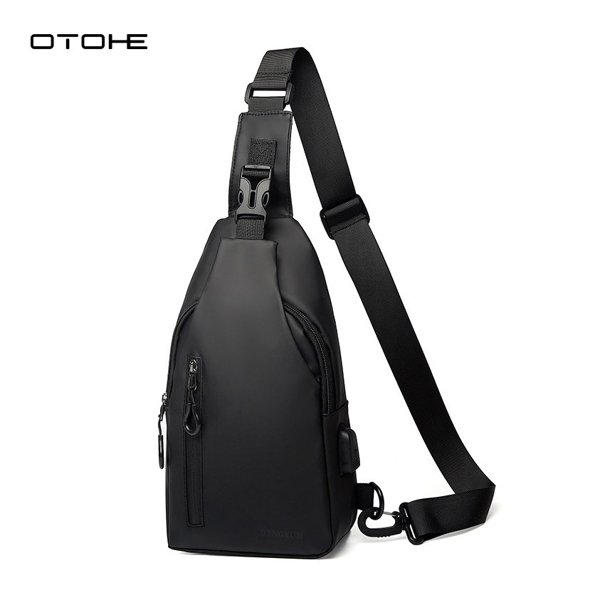 OTOHE กระเป๋าคาดหน้าอก Oxford กันน้ําสําหรับผู้ชาย USB Hole หูฟังการออกแบบรูกระเป๋าข้ามร่างกายกระเป๋าซิปสองชั้น