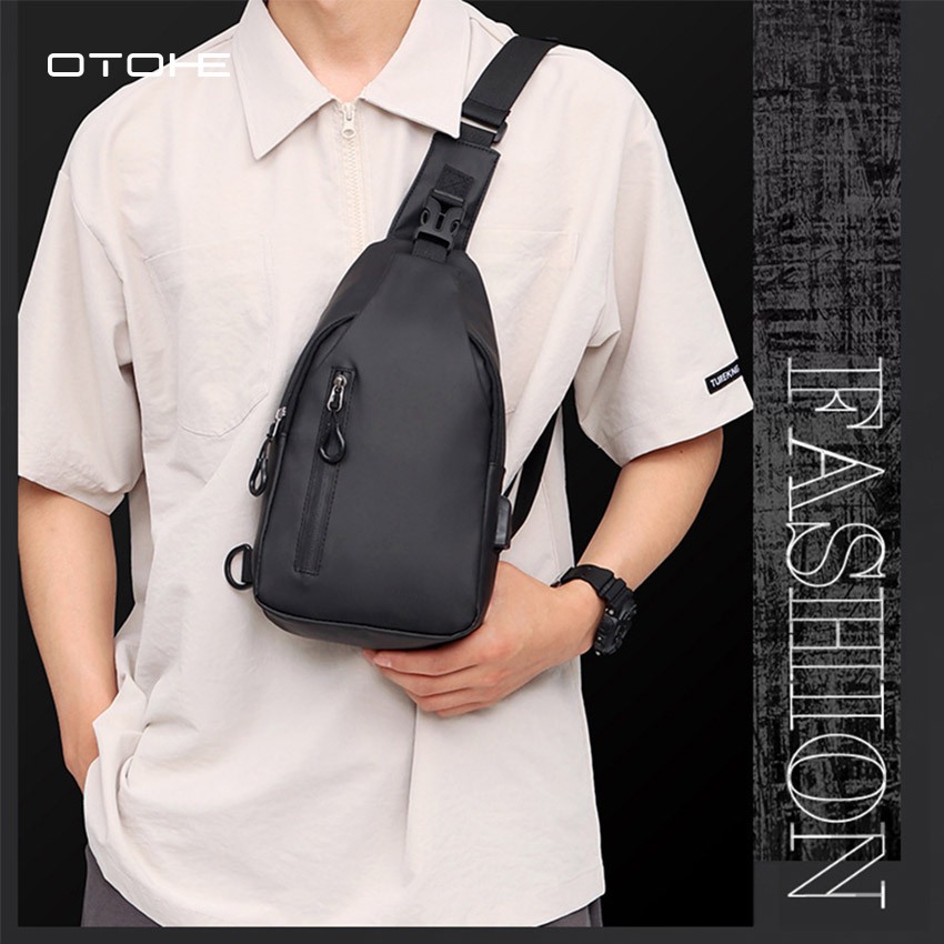 OTOHE กระเป๋าคาดหน้าอก Oxford กันน้ําสําหรับผู้ชาย USB Hole หูฟังการออกแบบรูกระเป๋าข้ามร่างกายกระเป๋าซิปสองชั้น