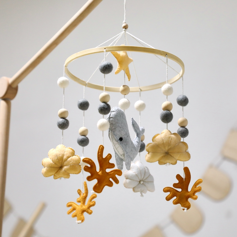 Baby Rattle Handmade Crib Mobile ของเล่นเตียงแขวนทารกแรกเกิด Wind Bell ตกแต่งห้องเด็ก Marine Whale ข