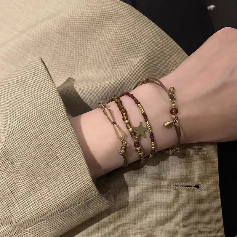 Yx Curry สีชาติพันธุ์ Multi-Layered Stacked สร้อยข้อมือลูกปัด 4 ชิ้นชุดแฟชั่นวันหยุดของขวัญอุปกรณ์เสริม