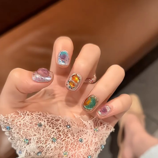 JW ส่งฟรี✨เล็บปลอมน่ารักสีลูกอม 🍬 สำหรับนักเรียนใช้ง่าย! (แบบติดใน 3 วินาที ทนทานทุกวัน 💅 ไม่โอเวอร์!) 🎀