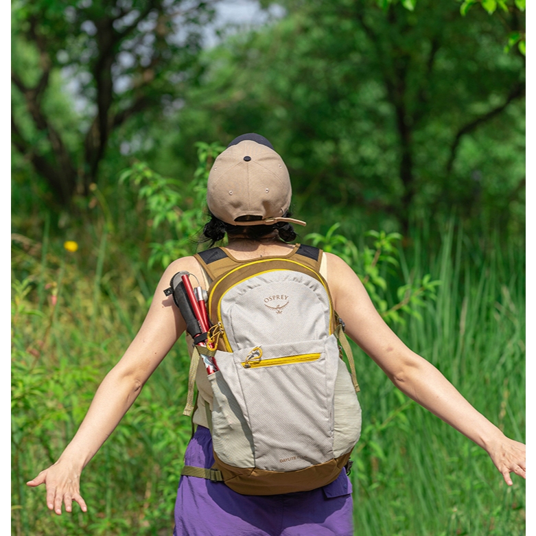 Osprey Daylite กระเป๋าเป้สะพายหลังเดินป่ากลางแจ้งน้ําหนักเบาพิเศษ 20L13L กระเป๋าเป้กีฬาสําหรับผู้ชายและผู้หญิง