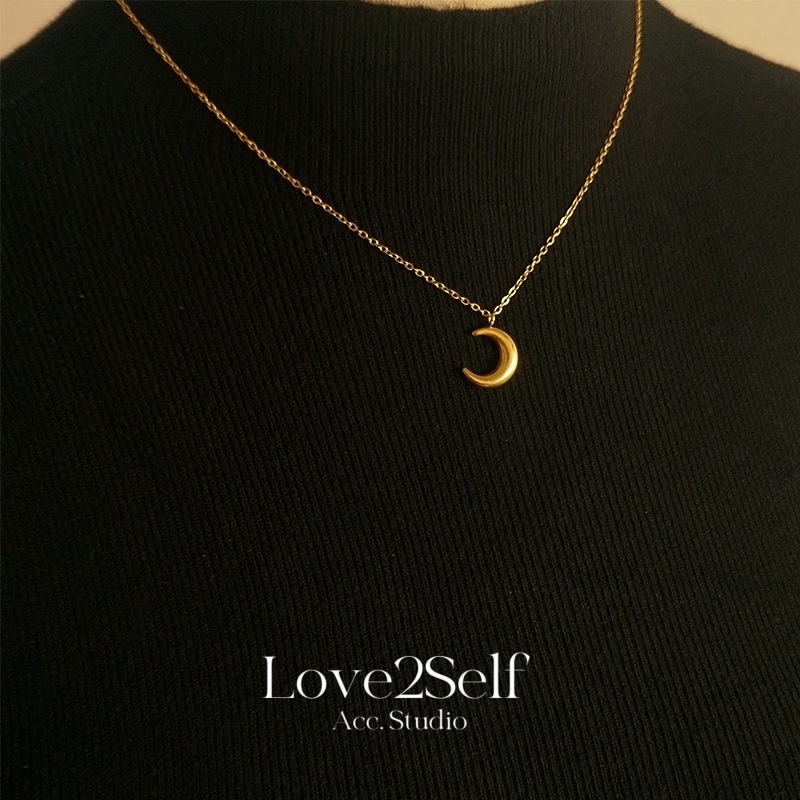 Love2Self X009 สแตนเลส 18K Gold Plated Moon จี้สร้อยคอผู้หญิง Non Tarnished สร้อยคอ
