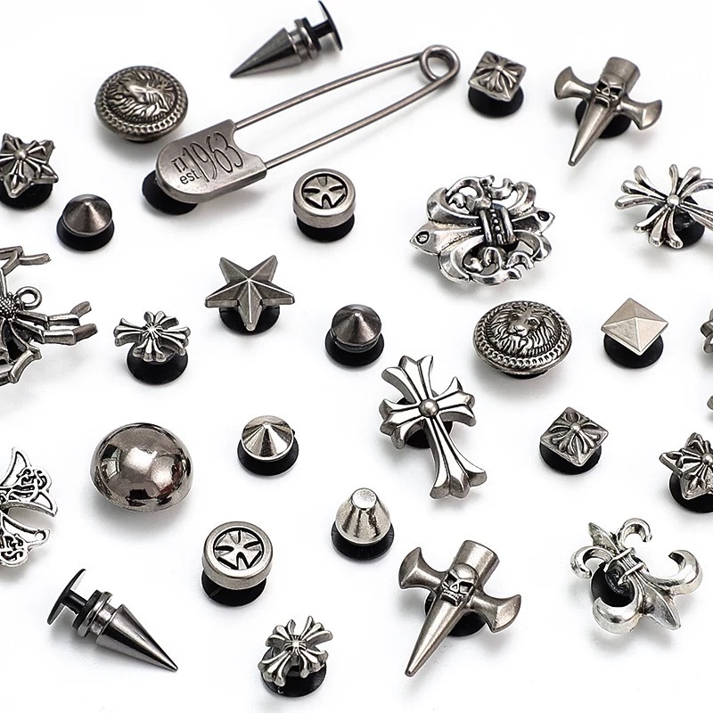 รองเท้าแตะแฟชั่น อุปกรณ์เสริม, Crocs Jibbitz Charms, jibbitz Set, อุปกรณ์รองเท้าโลหะพังก์โลหะเนื้อเงิน