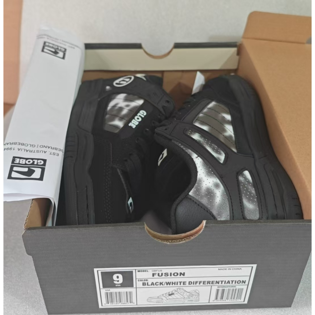 รองเท้าสเก็ตของ Globe Tilt สีดํา Nubuck Mens Hip Hop คู่ Street สเก็ตบอร์ดรองเท้าผ้าใบ Sticky ยาง Sole Street Globe ความกว้างรองเท้า laces สเก็ตยี่ห้อสติกเกอร์