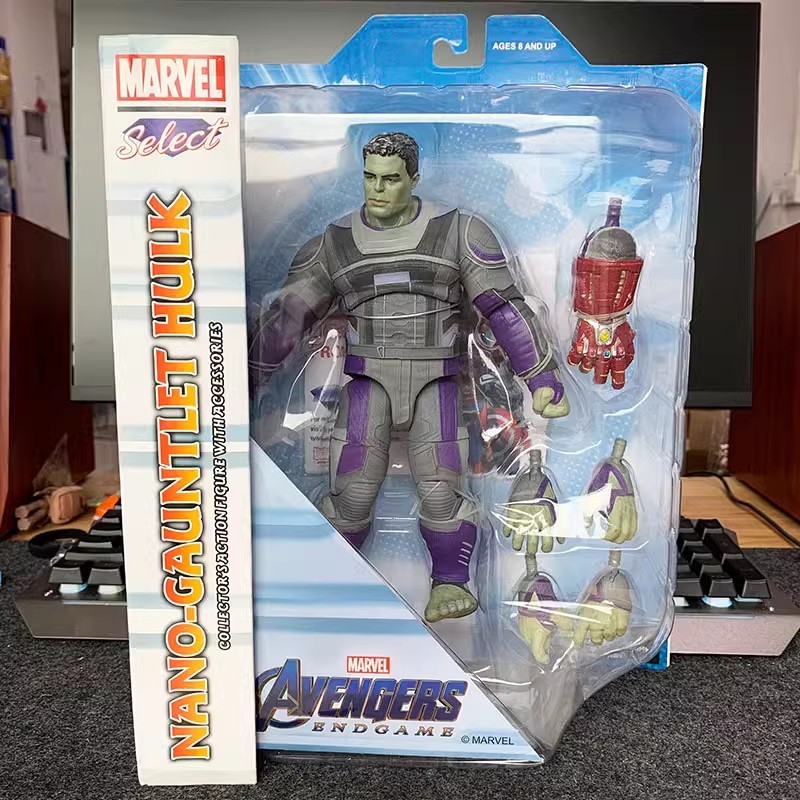Dst Marvel Select Hulk Avengers Action Figure